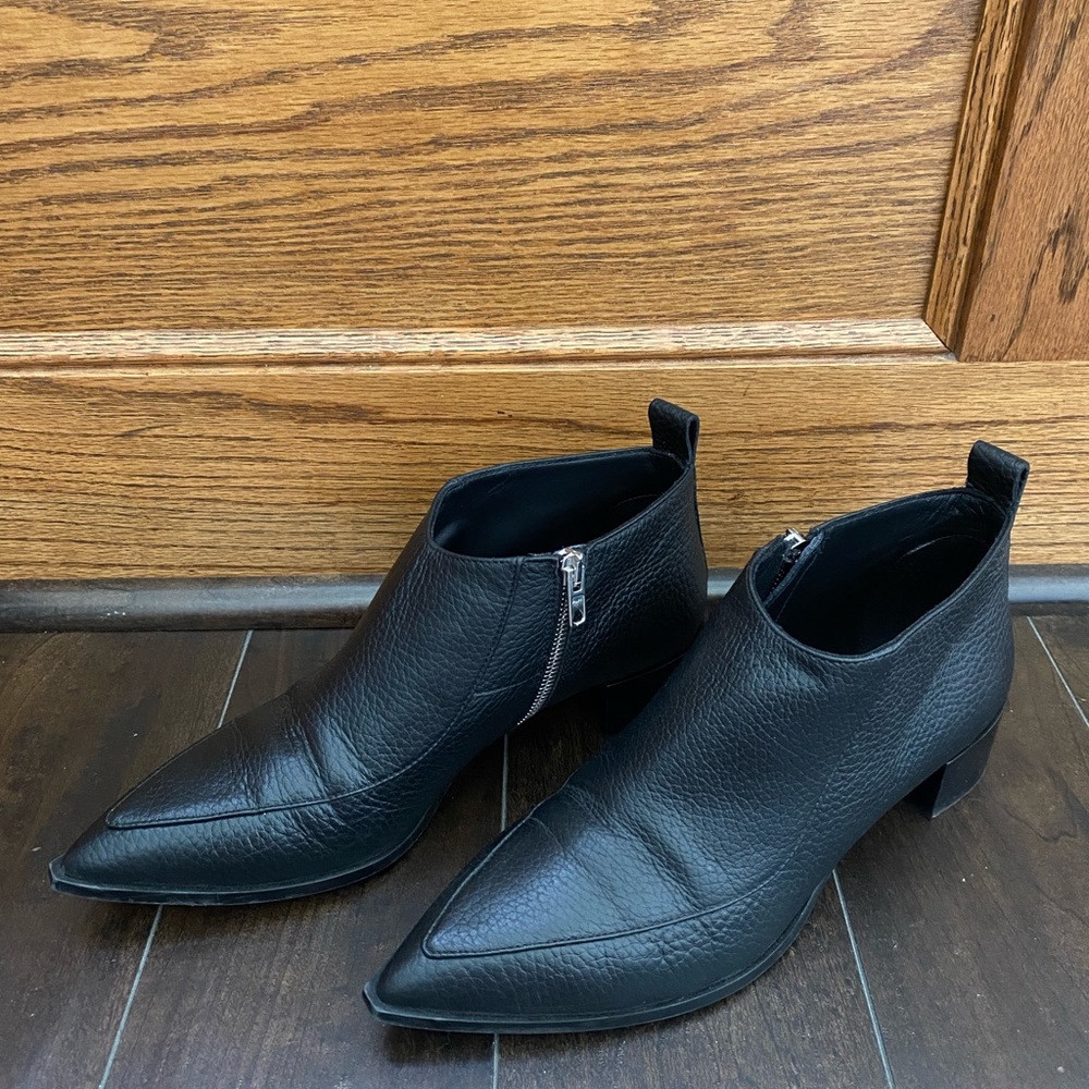 Everlane | The Boss Ankle Bootie
